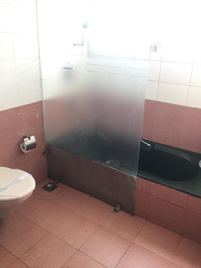 Sea Queen Hotel Kozsíkóde Kültér fotó