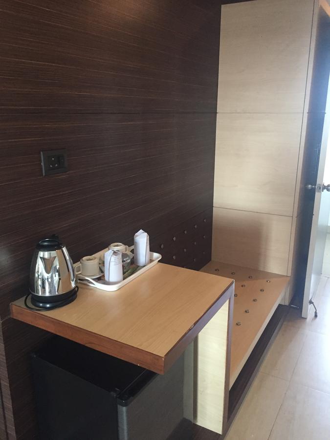 Sea Queen Hotel Kozsíkóde Kültér fotó